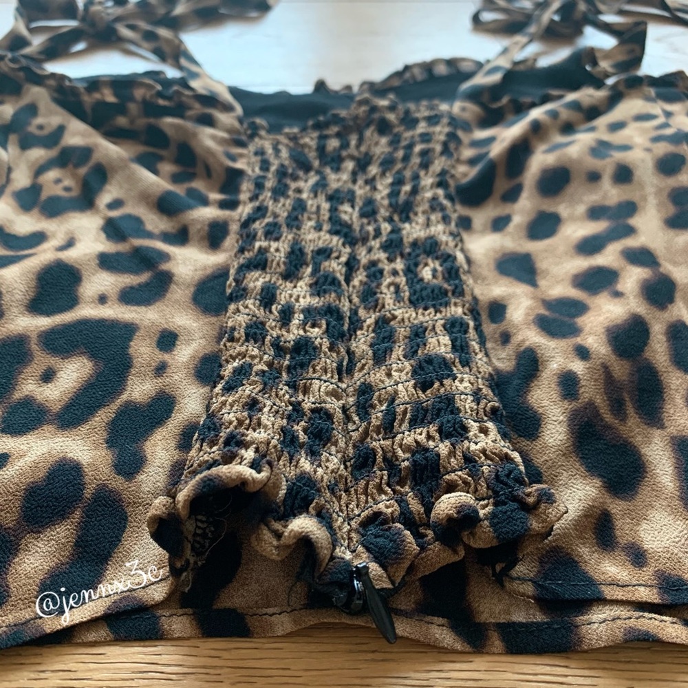 ❌[SOLD]❌Reformation Blanca Top || Leopard 🐆 - Picture 11 of 16